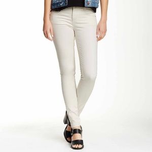 White Tuck Cropped Pants